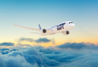Official Carrier LOT Polish Airlines